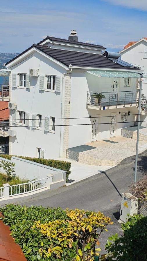 Apartmani Barnjak Trogir Zewnętrze zdjęcie