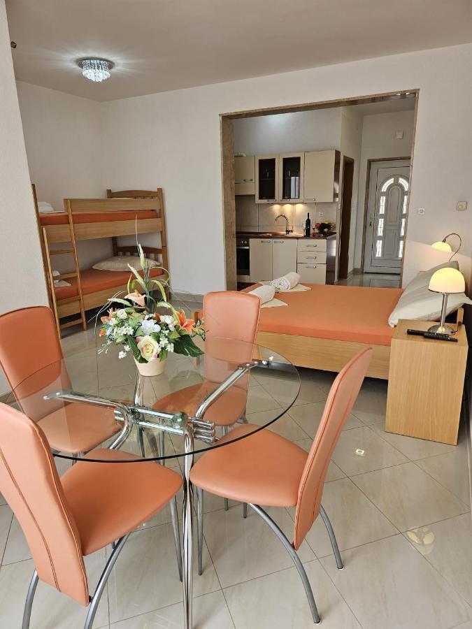 Apartmani Barnjak Trogir Zewnętrze zdjęcie