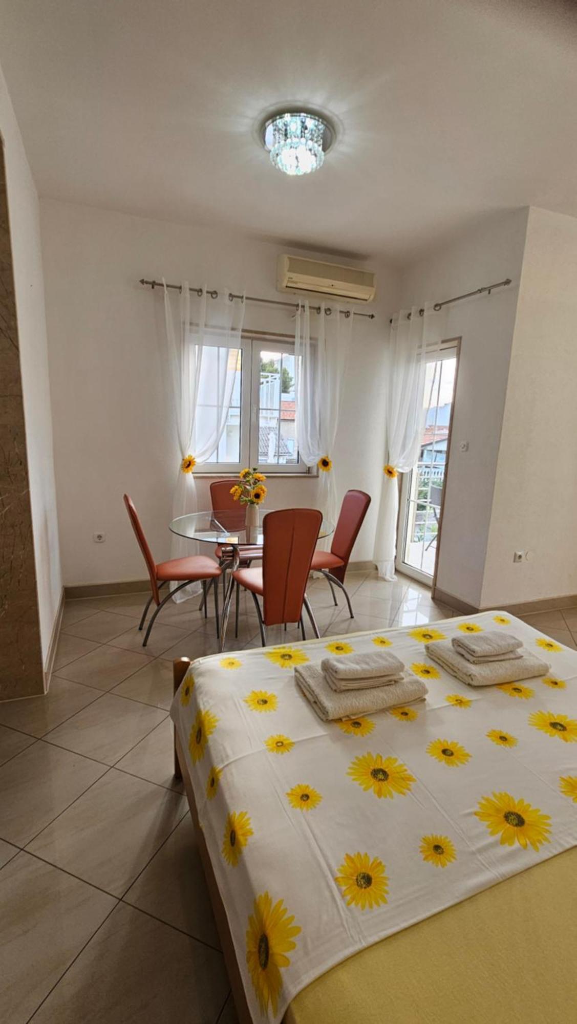 Apartmani Barnjak Trogir Zewnętrze zdjęcie